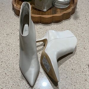 MARC FISHER Pointed Toe  Leather Ankle Booties with Slim Heel